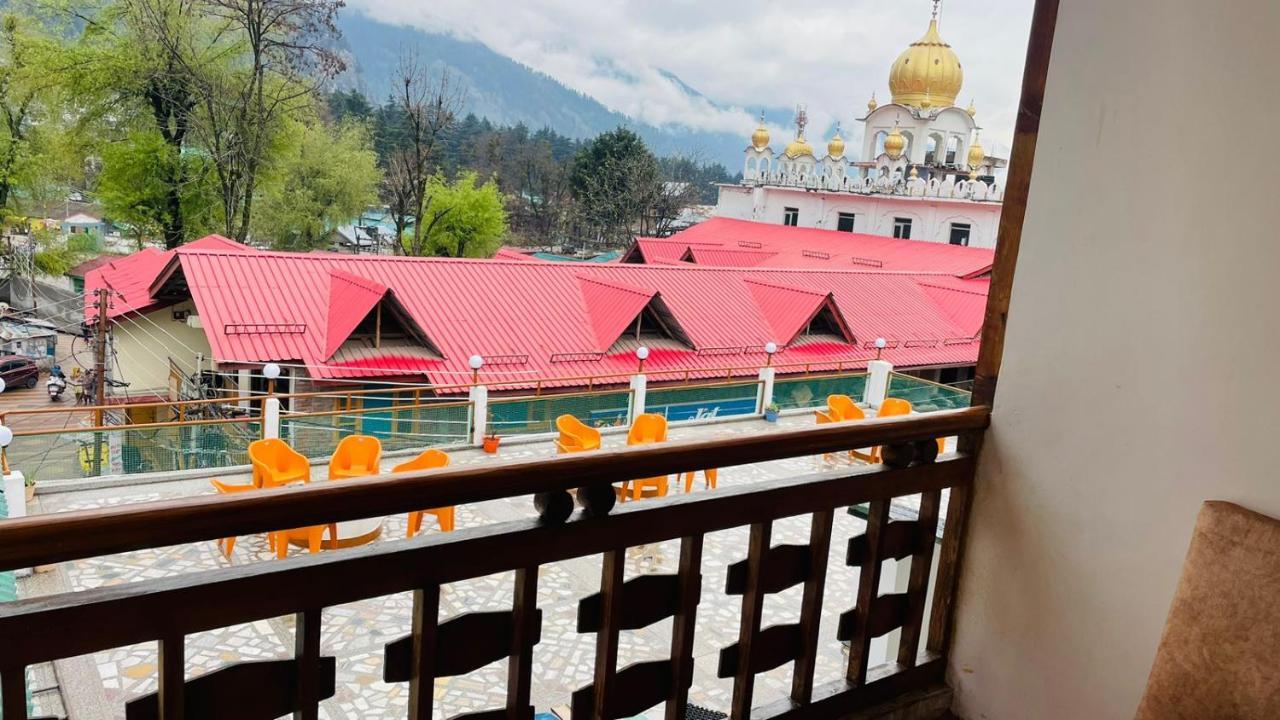 Hotel Hilltop At Mall Road Manali With Open Terrace Exterior photo