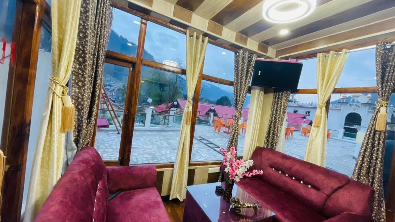 Hotel Hilltop At Mall Road Manali With Open Terrace Exterior photo