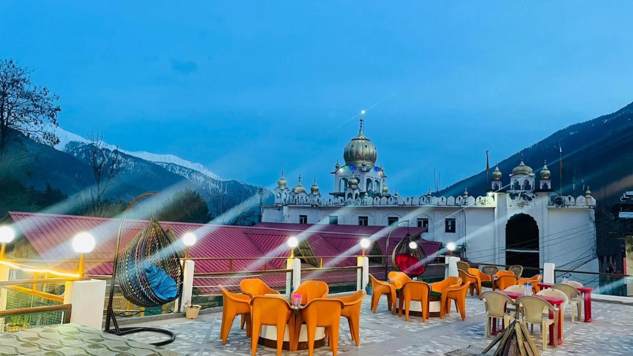 Hotel Hilltop At Mall Road Manali With Open Terrace Exterior photo