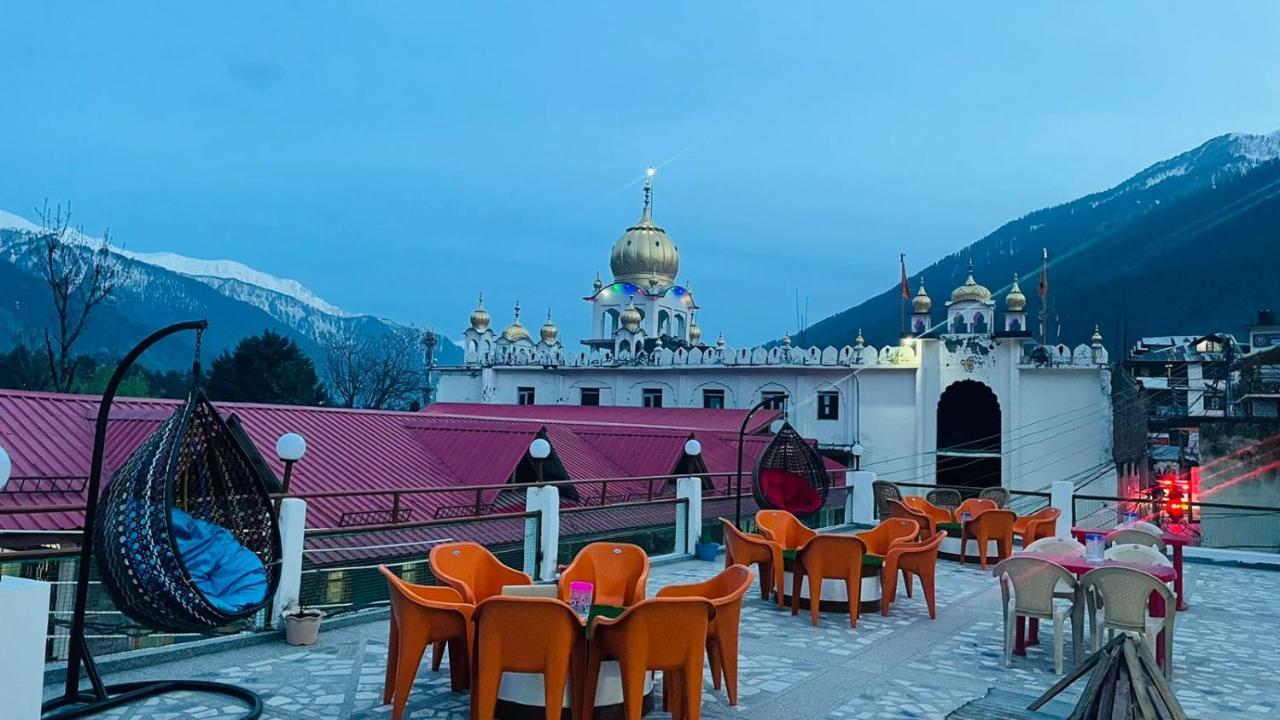 Hotel Hilltop At Mall Road Manali With Open Terrace Exterior photo